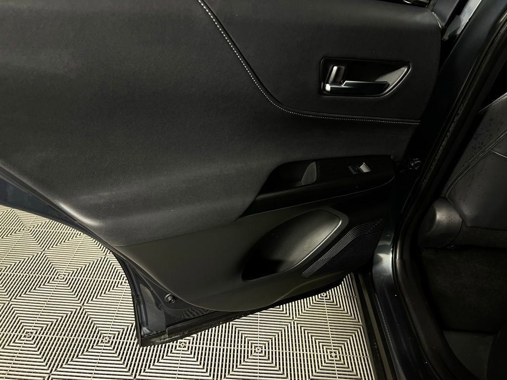 Used 2024 Toyota Venza Limited image 28