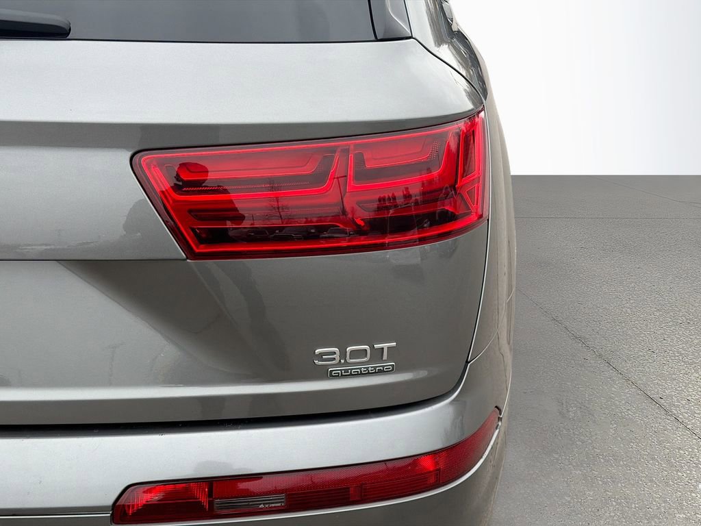 Used 2017 Audi Q7 3.0T Premium Plus w/ Premium Plus Package image 12