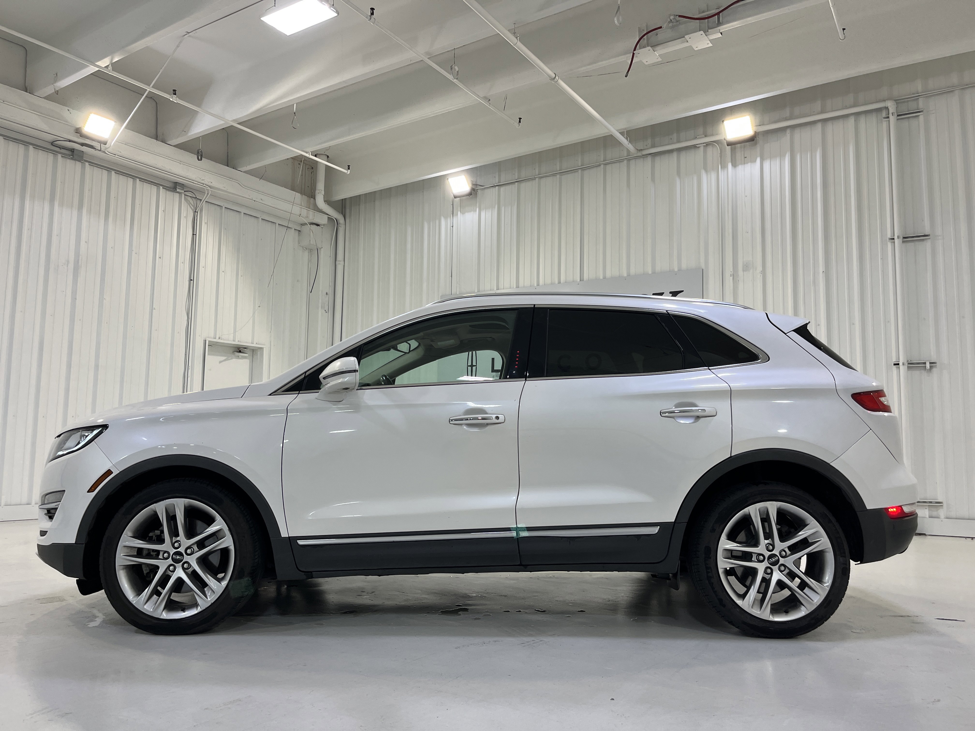 Used 2019 Lincoln MKC Reserve w/ MKC Climate Package image 21