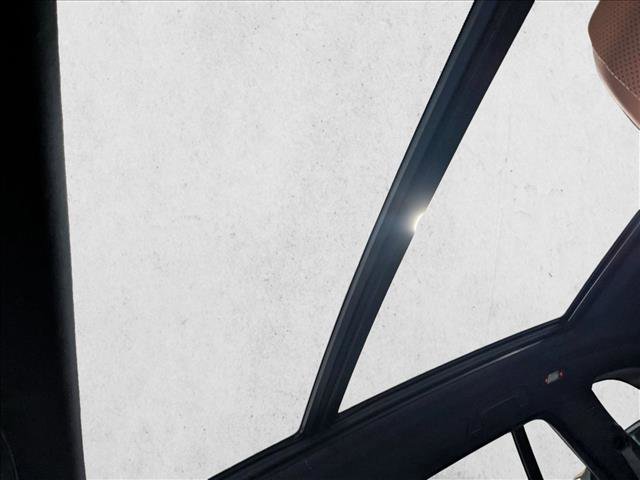 New 2026 BMW X5 xDrive50e w/ Premium Package image 15