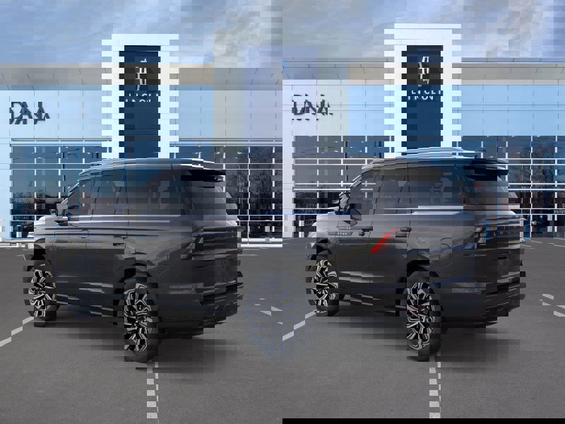 New 2025 Lincoln Navigator Black Label image 4