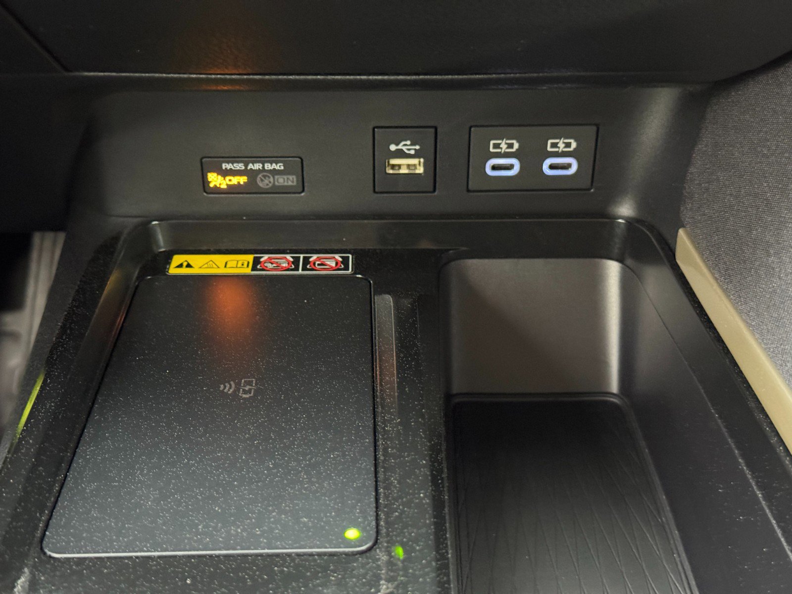 Used 2025 Toyota Camry LE image 28