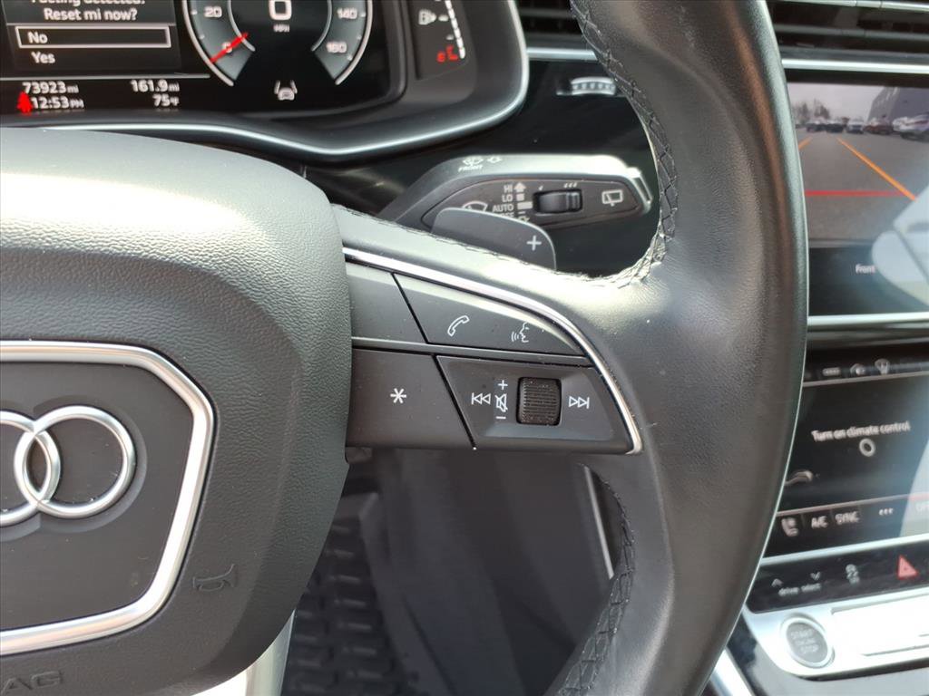 Used 2023 Audi Q7 3.0T Prestige image 16