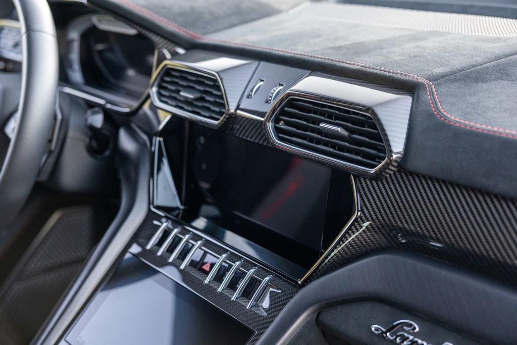 Used 2023 Lamborghini Urus Performante image 53