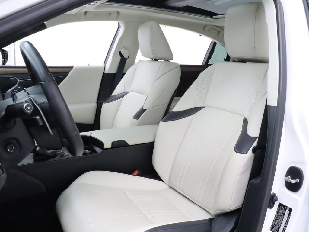 Used 2023 Lexus ES 350 Ultra Luxury w/ Accessory Package (Z2) FWD image 11