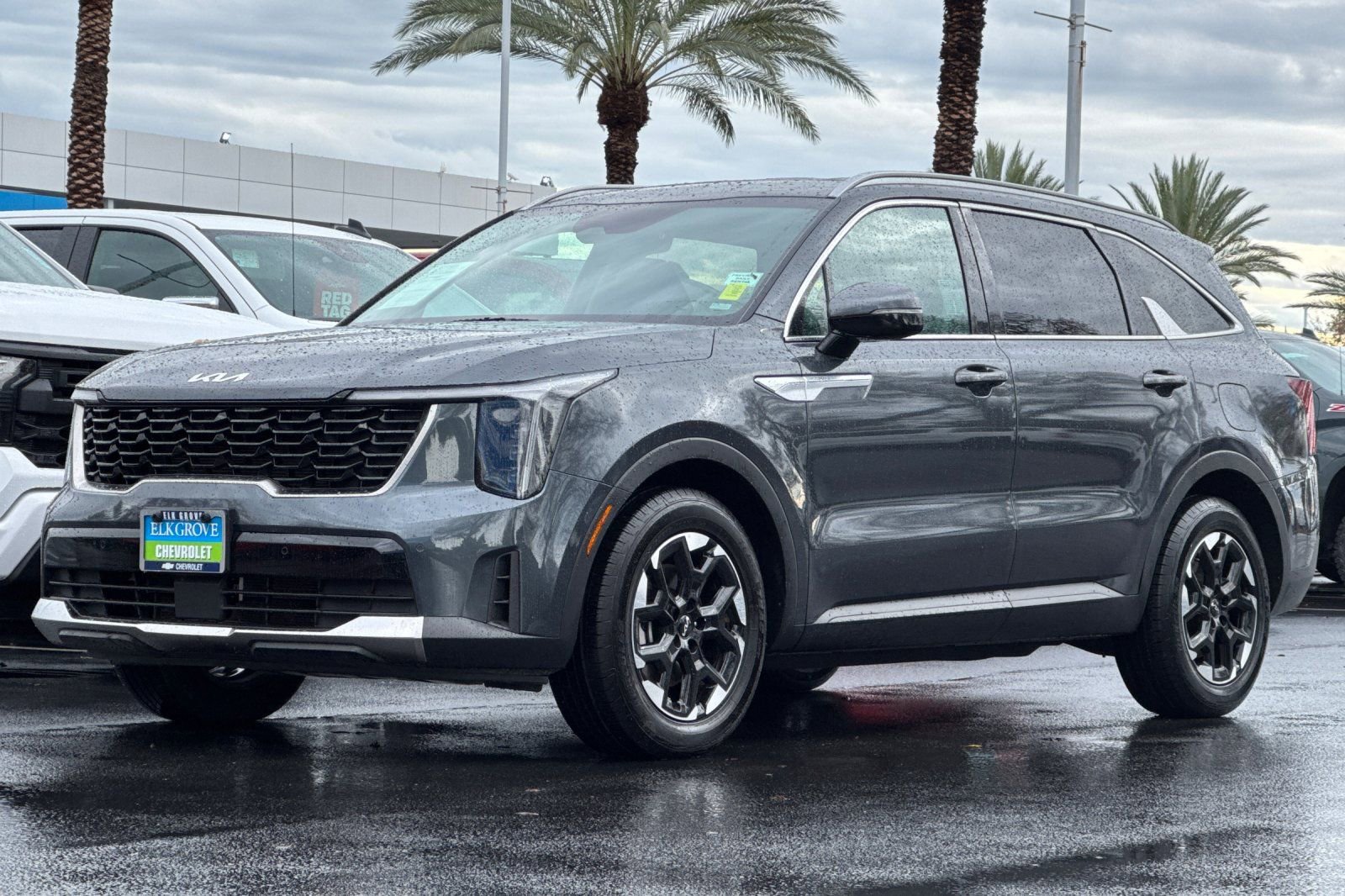 Used 2024 Kia Sorento S image 7