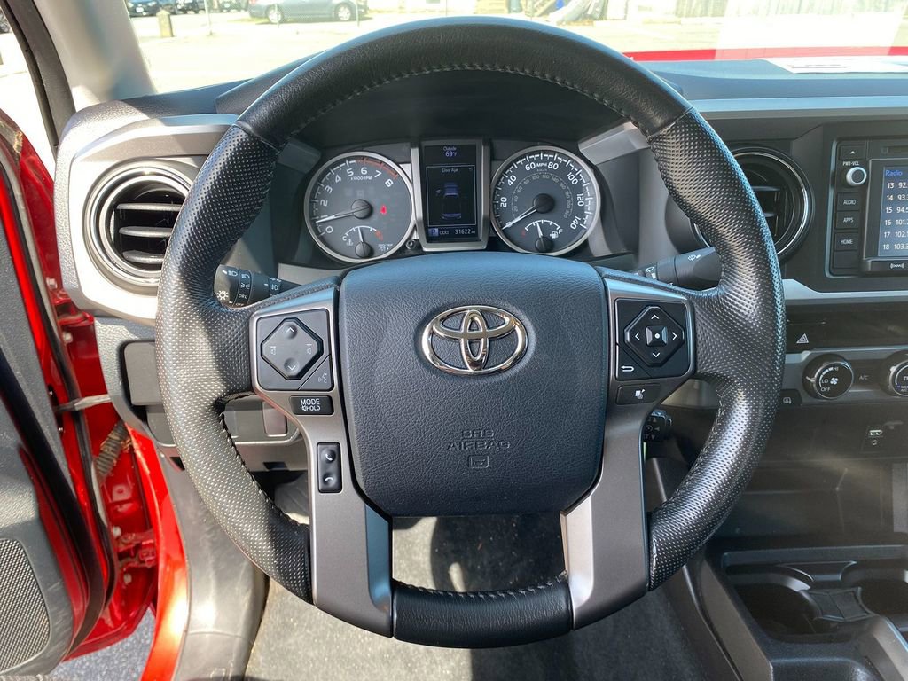 Used 2016 Toyota Tacoma SR5 image 15