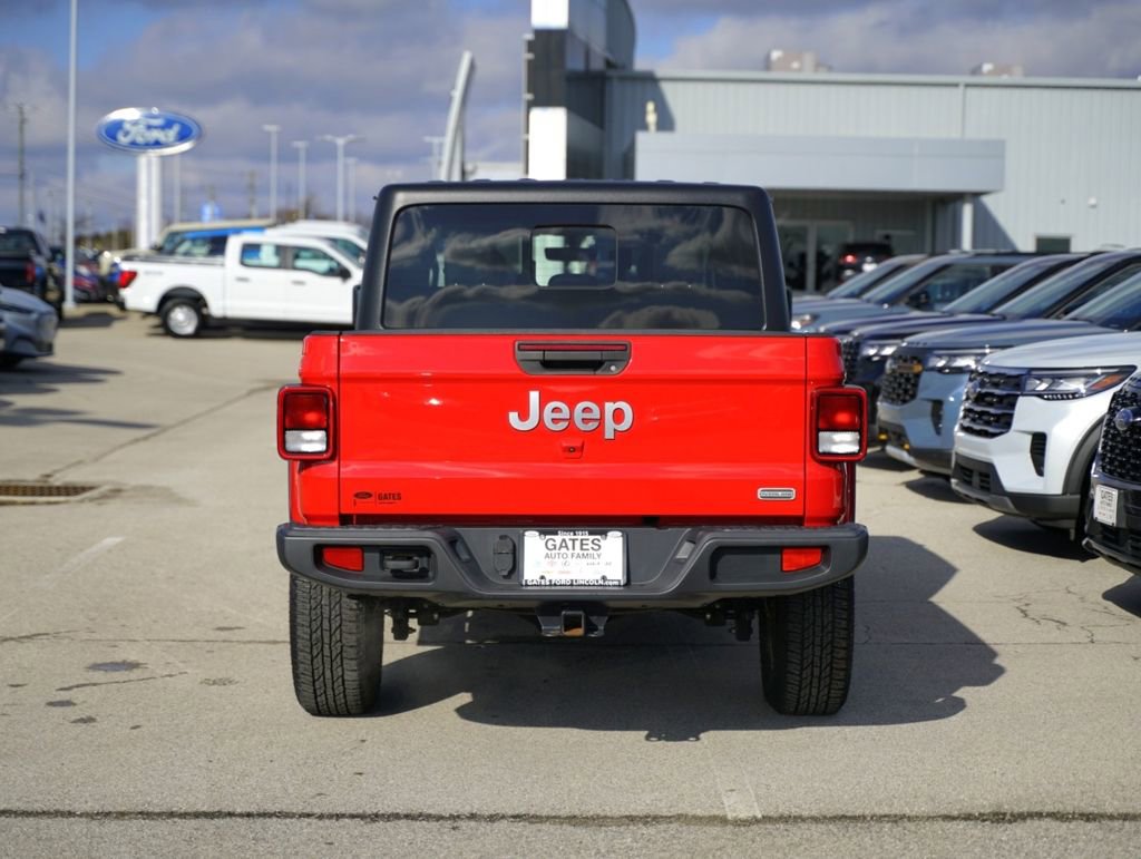 Used 2021 Jeep Gladiator Overland w/ Popular Equipment Package image 6