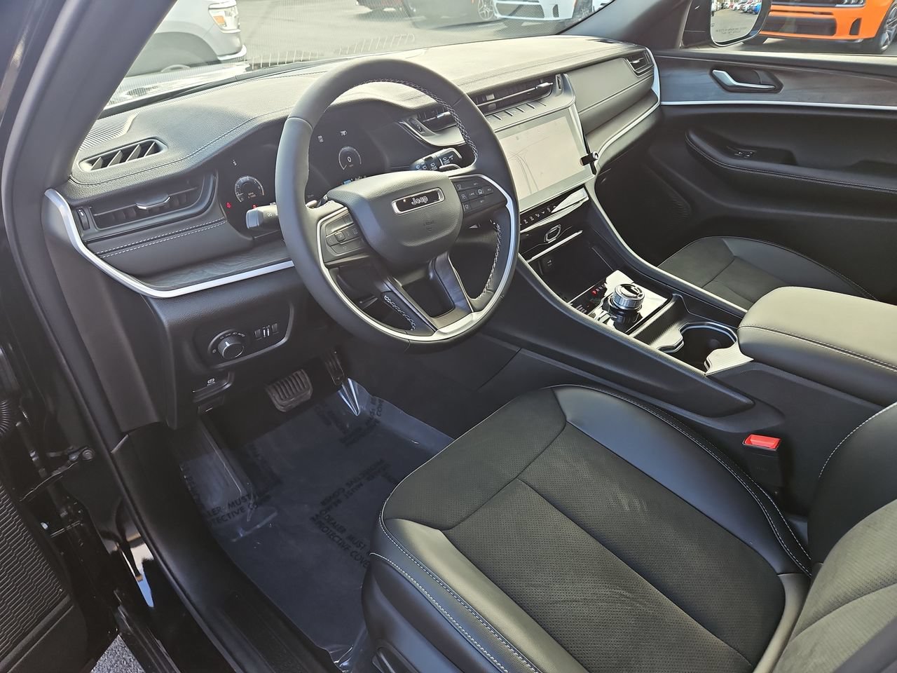 New 2026 Jeep Grand Cherokee Altitude AWD/4WD image 17