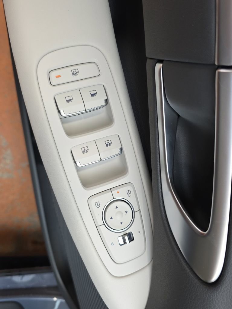 New 2026 Hyundai Sonata SEL FWD image 23