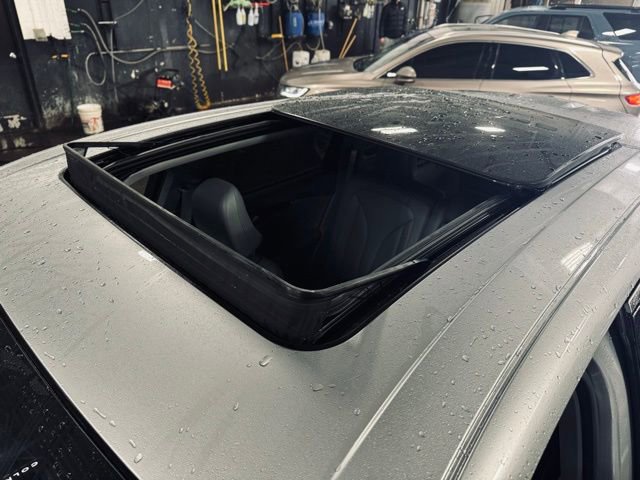 Used 2023 Lincoln Nautilus Reserve w/ Luxury Package image 11