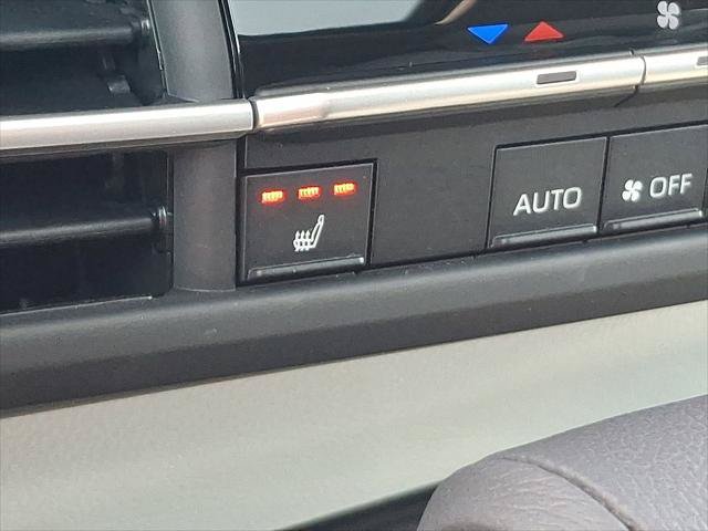 Certified 2025 Toyota Sienna XLE FWD image 20