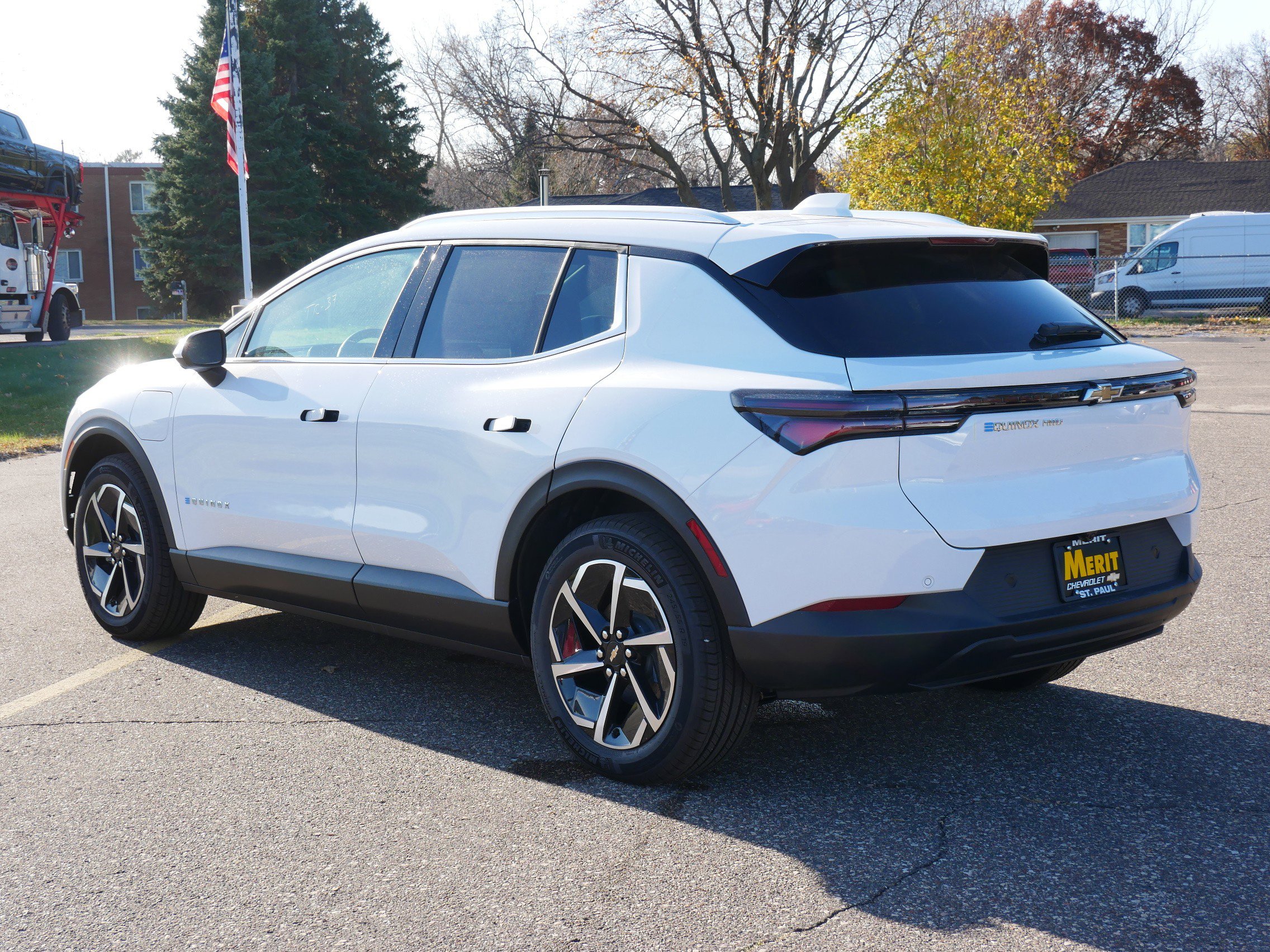 New 2026 Chevrolet Equinox EV LT AWD/4WD image 2