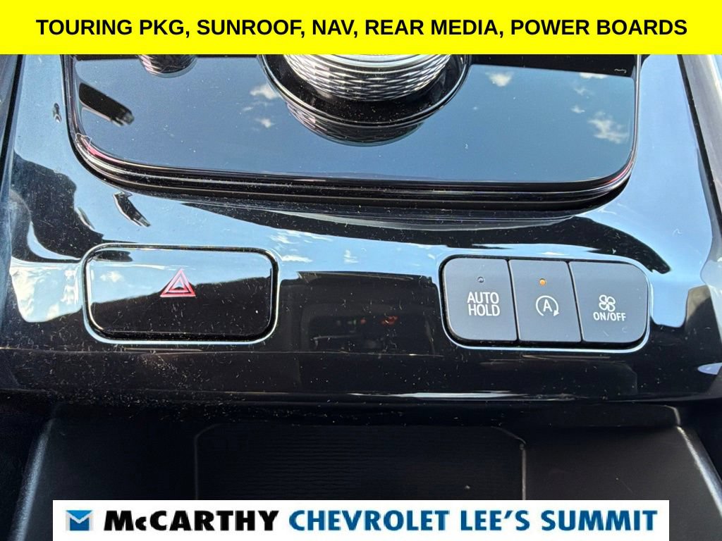 Used 2026 Cadillac Escalade Platinum Sport w/ LPO, ONYX Package AWD/4WD image 13