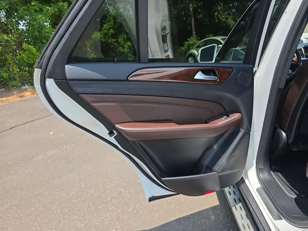 Used 2015 Mercedes-Benz ML 400 4MATIC image 43