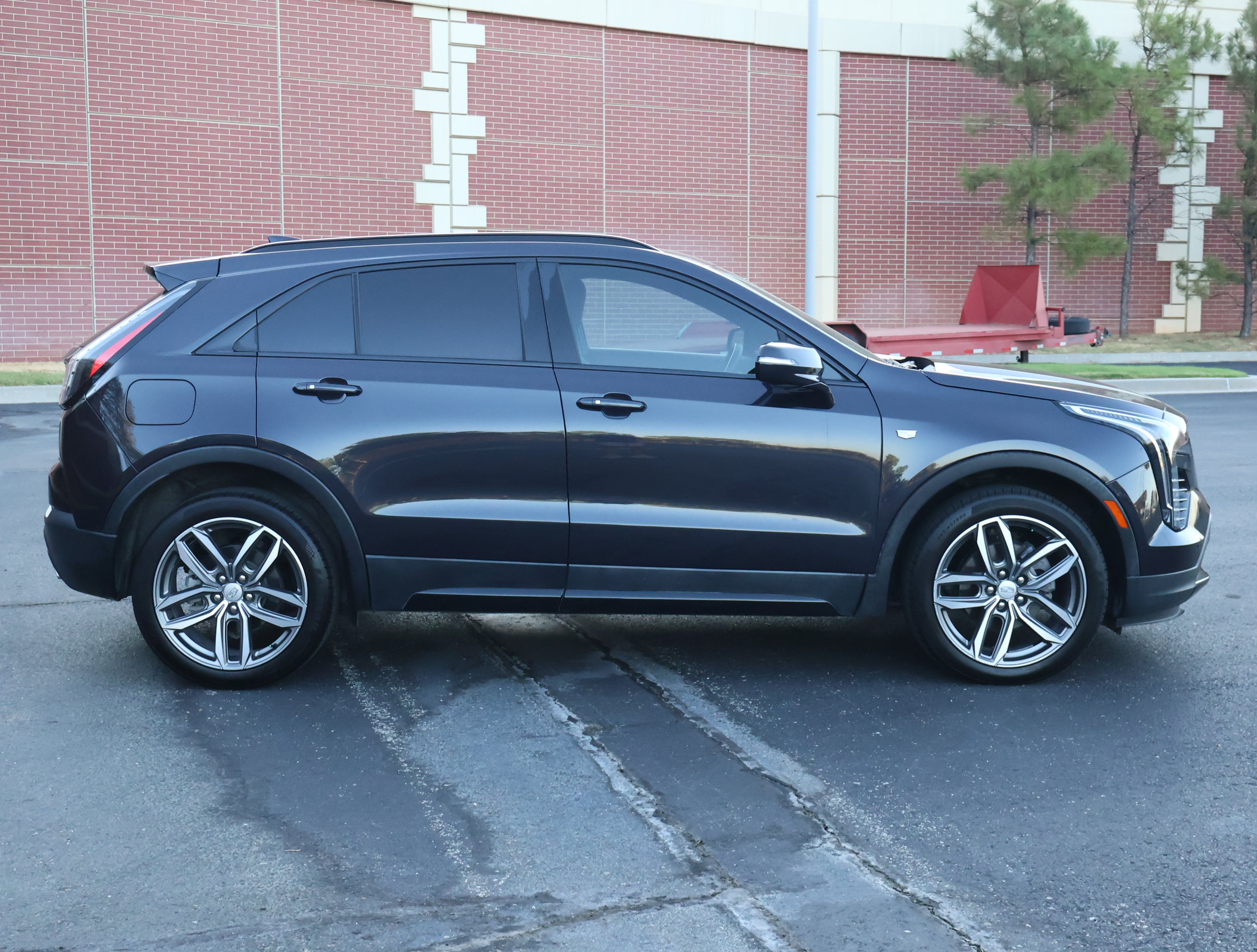 Used 2023 Cadillac XT4 Sport FWD image 35