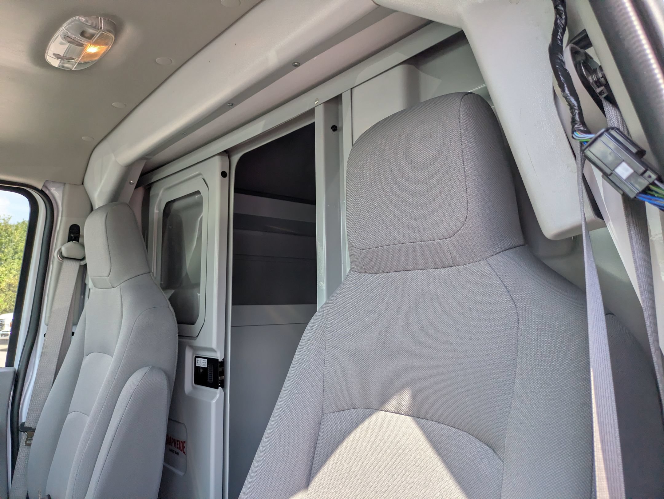 New 2027 Ford E-350 and Econoline 350 Super Duty w/ Power Equipment Group RWD image 24