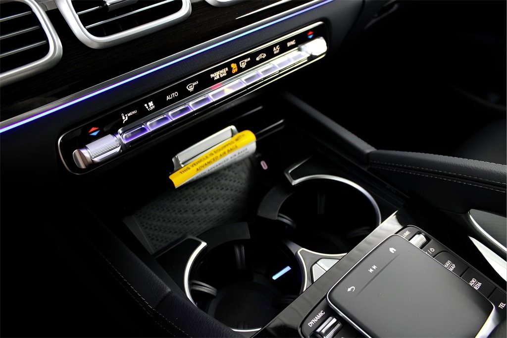 Used 2025 Mercedes-Benz GLS 450 4MATIC image 14