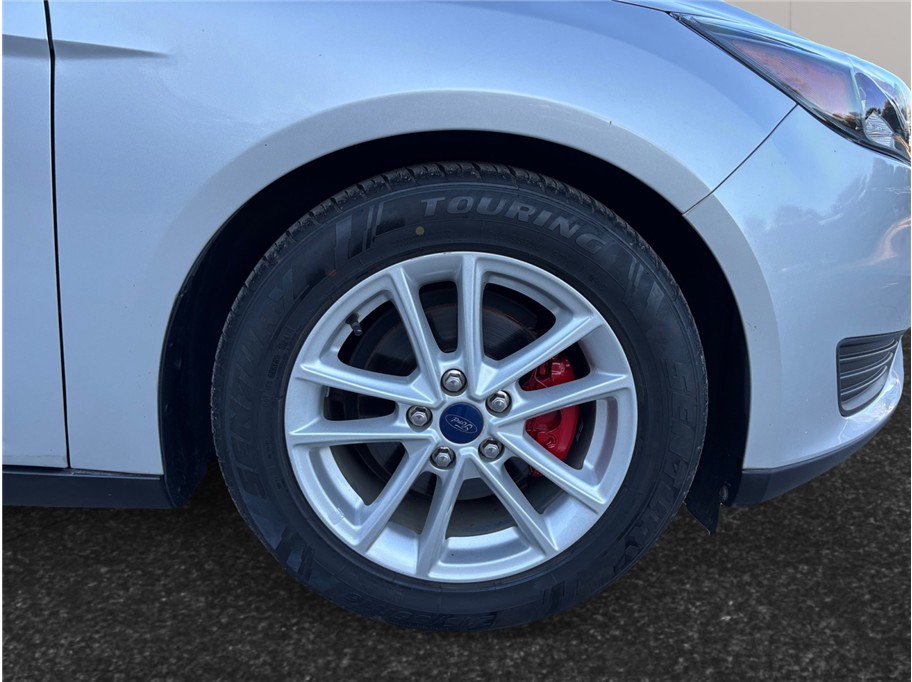 Used 2015 Ford Focus SE image 12