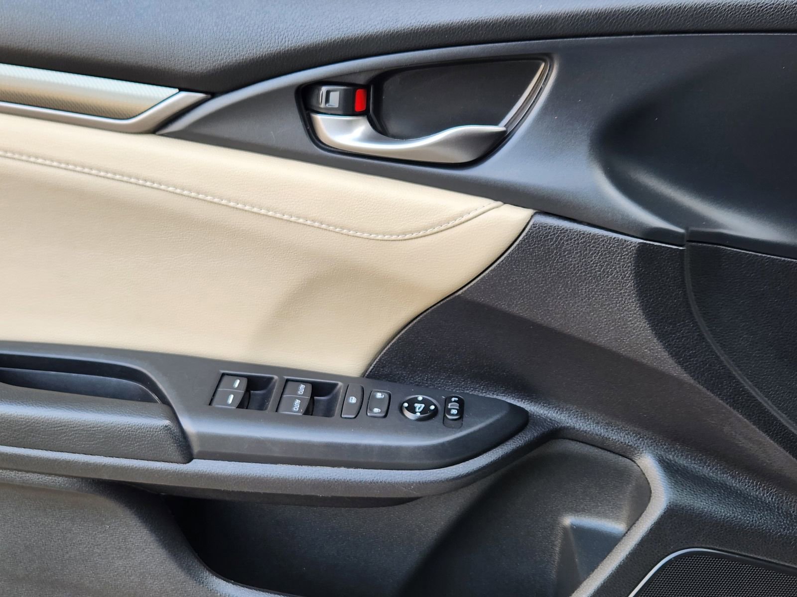 Used 2018 Honda Civic EX-L image 28