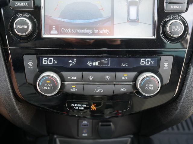 Used 2017 Nissan Rogue SV image 30