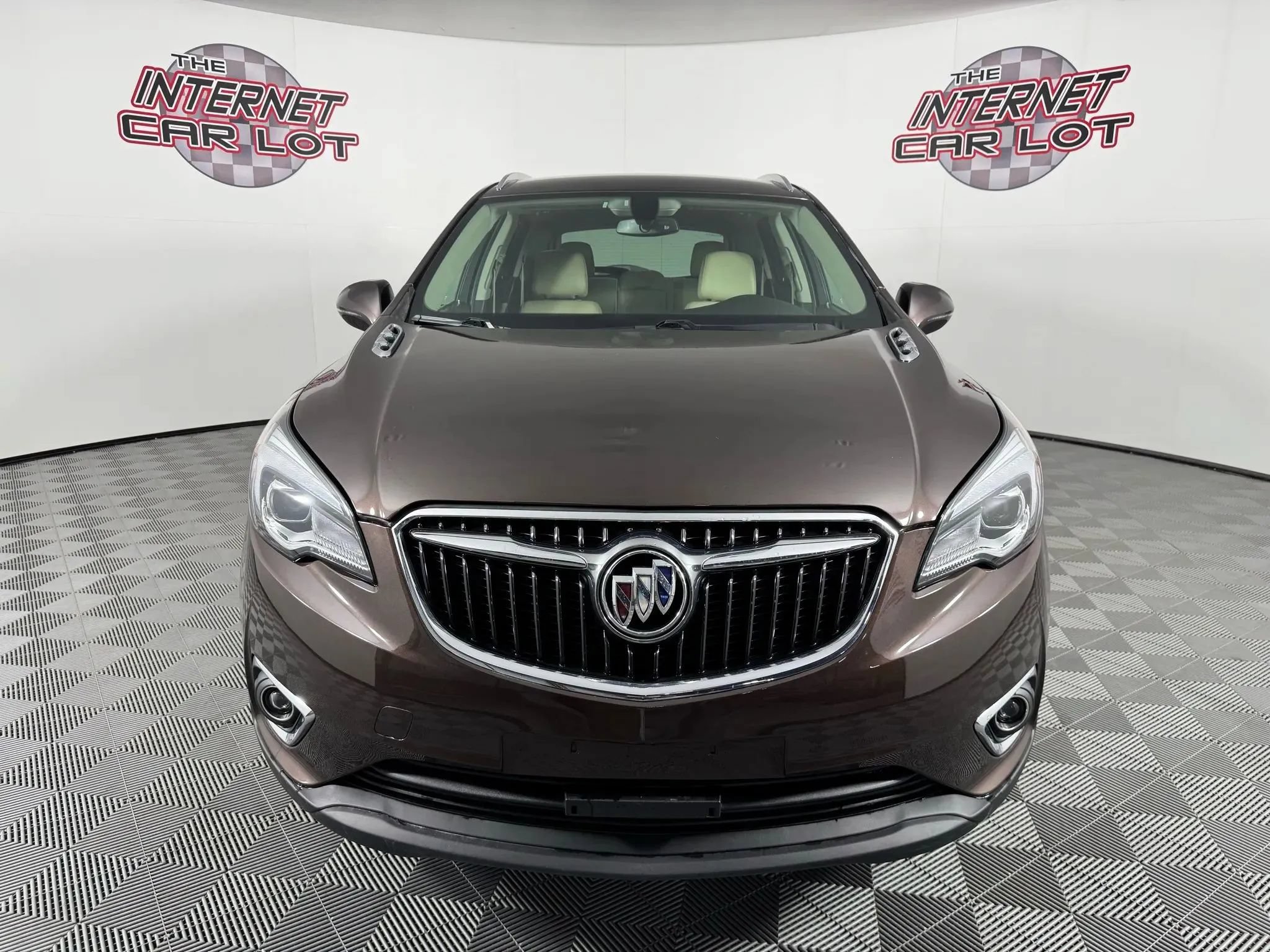 Used 2020 Buick Envision Essence AWD/4WD image 2