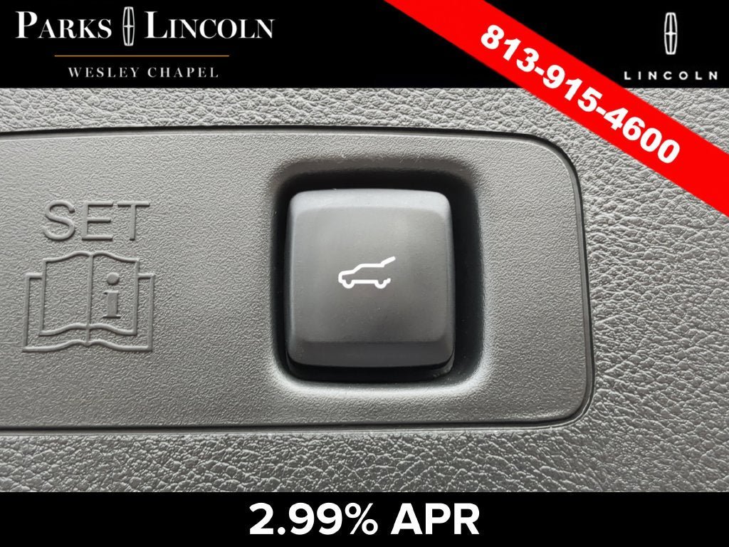 Certified 2023 Lincoln Corsair FWD w/ Equipment Group 101A image 9
