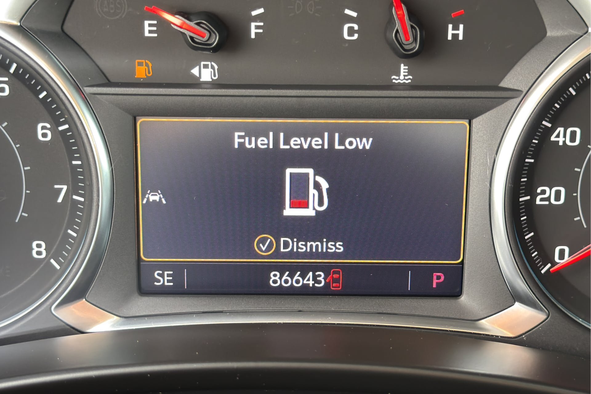 Used 2022 Chevrolet Equinox Premier FWD image 28