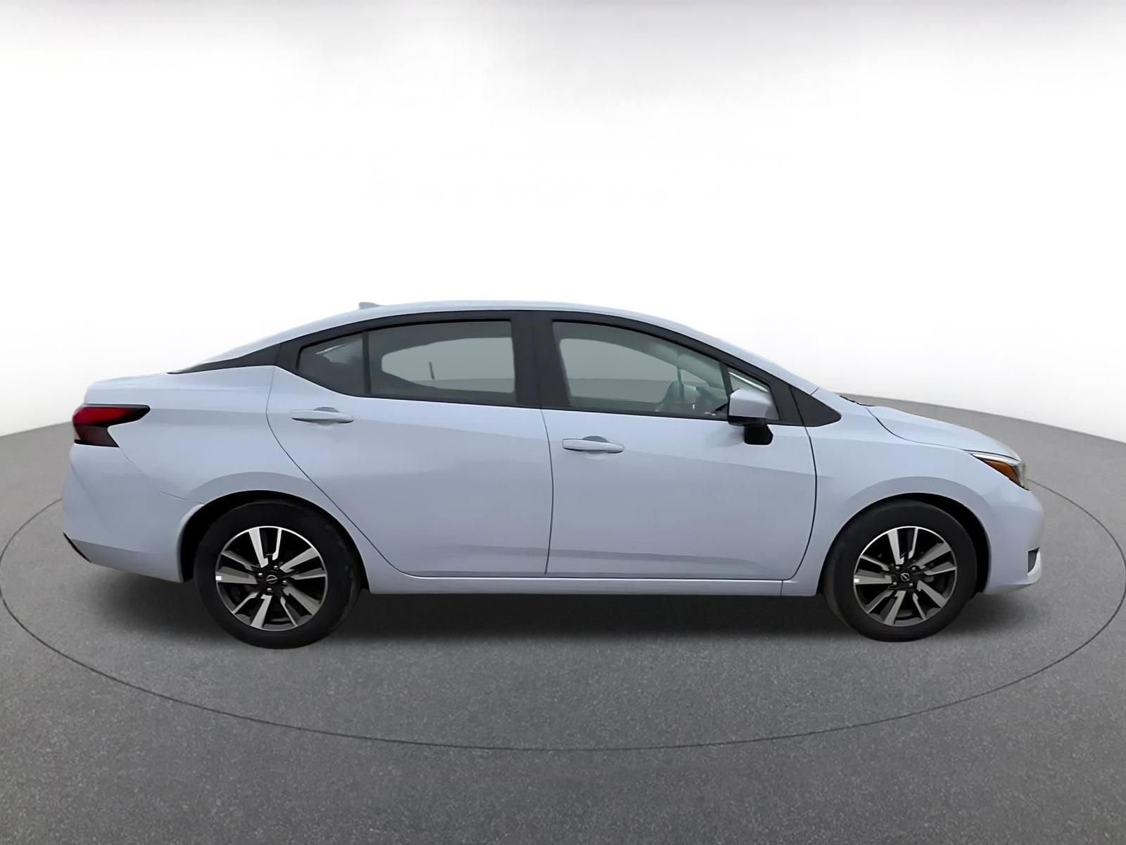 Used 2025 Nissan Versa SV FWD image 16