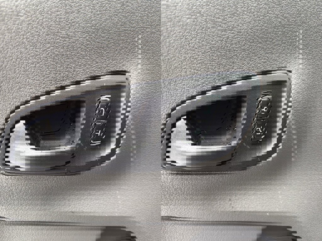 New 2025 Ford Transit 250 Low Roof AWD image 16