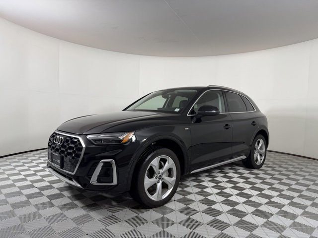 Certified 2023 Audi Q5 2.0T Premium Plus w/ Premium Plus Package image 3