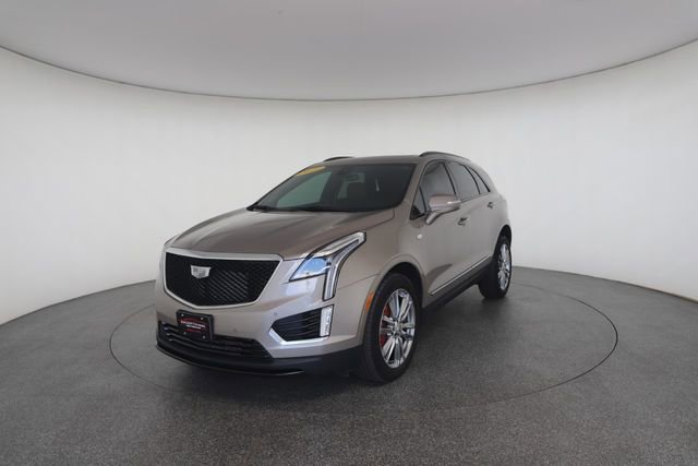 Used 2023 Cadillac XT5 Sportv w/ LPO, Floor Liner Package image 2