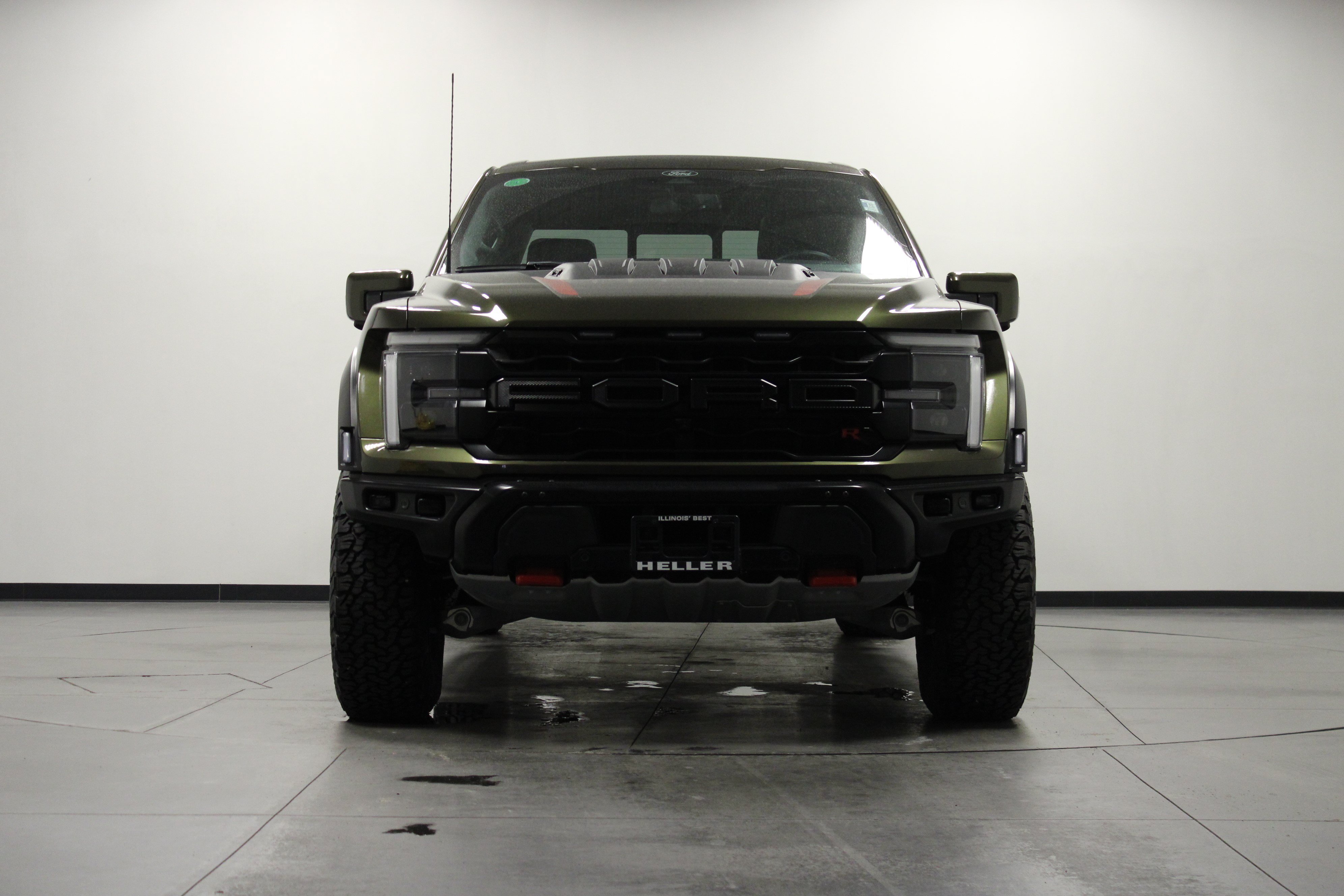 Used 2024 Ford F150 Raptor w/ Equipment Group 803A Raptor R AWD/4WD image 9
