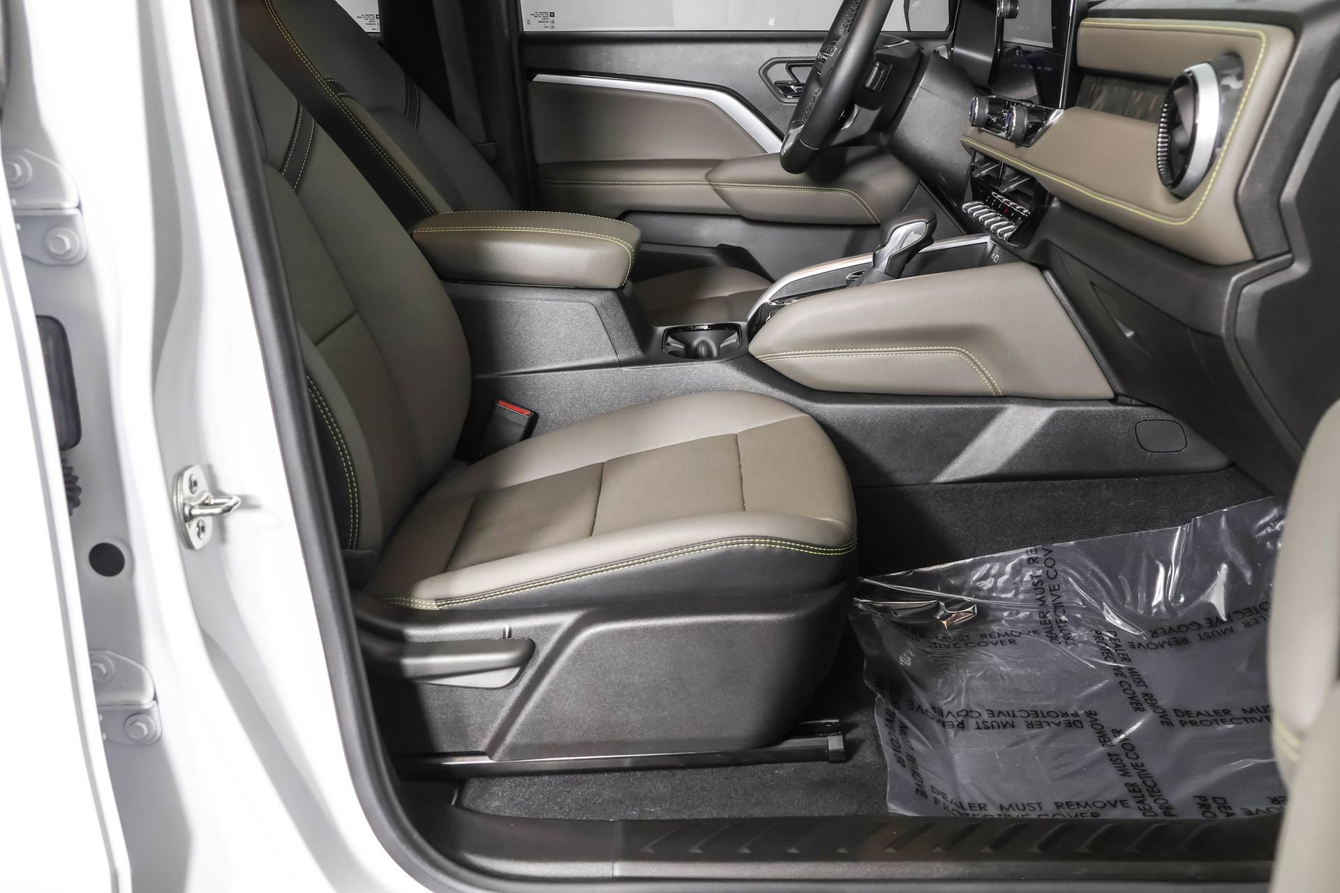 Certified 2025 Chevrolet Colorado ZR2 w/ Technology Package image 48