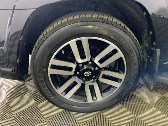 Used 2016 Toyota 4Runner Limited AWD/4WD image 9
