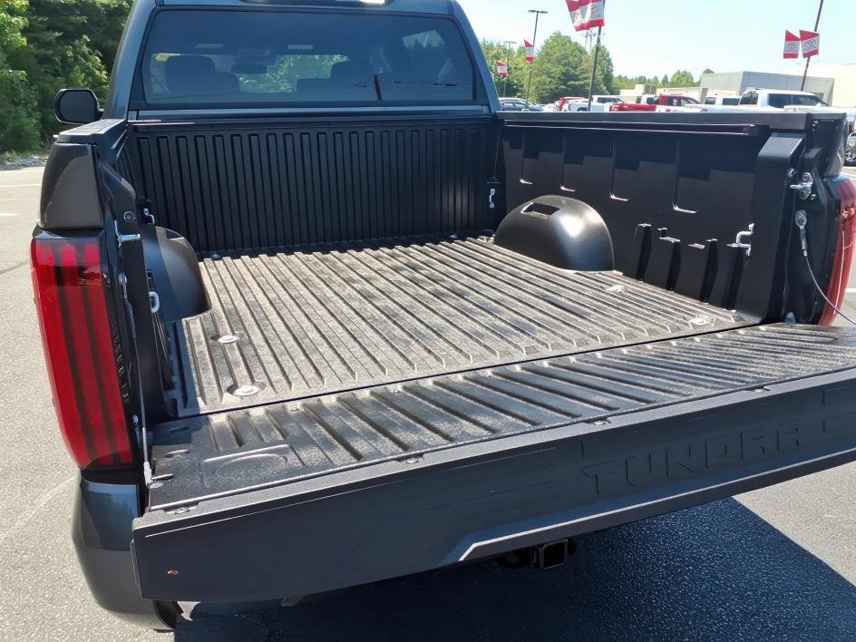 New 2026 Toyota Tundra SR5 AWD/4WD image 4