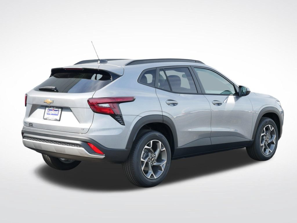 New 2026 Chevrolet Trax LT w/ Sunroof Package FWD image 3