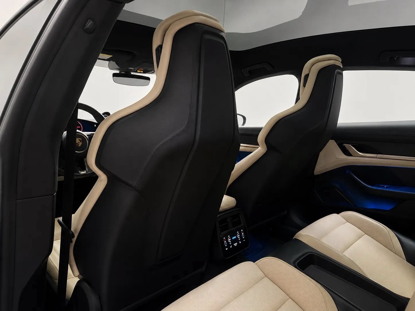 Used 2020 Porsche Taycan Turbo S AWD/4WD image 17