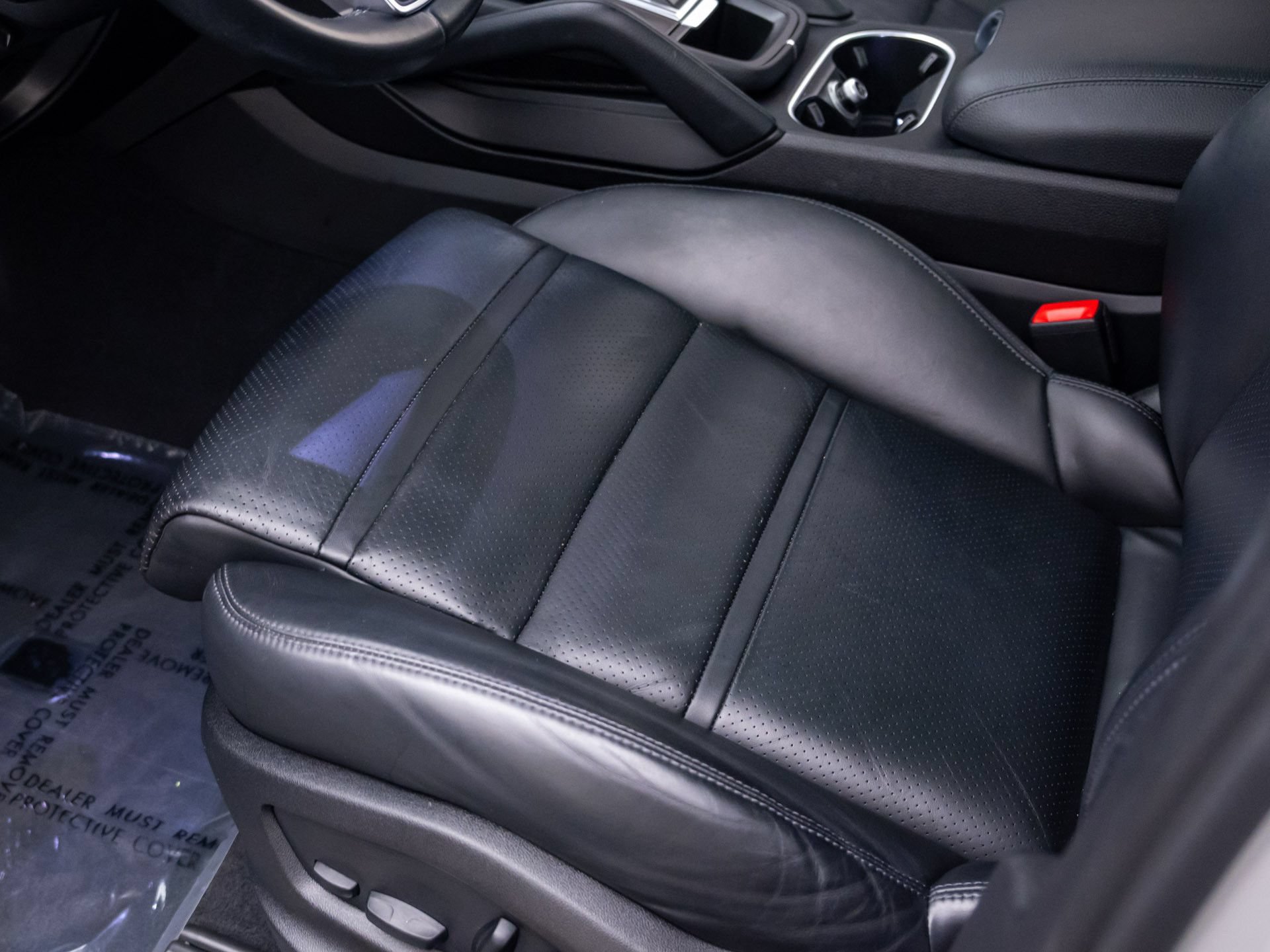 Certified 2023 Porsche Cayenne AWD/4WD image 15