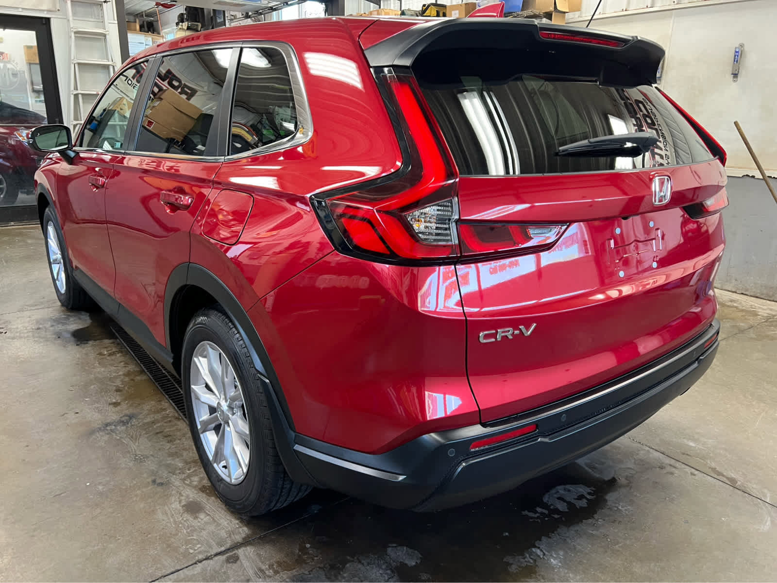 Used 2024 Honda CR-V EX-L image 7