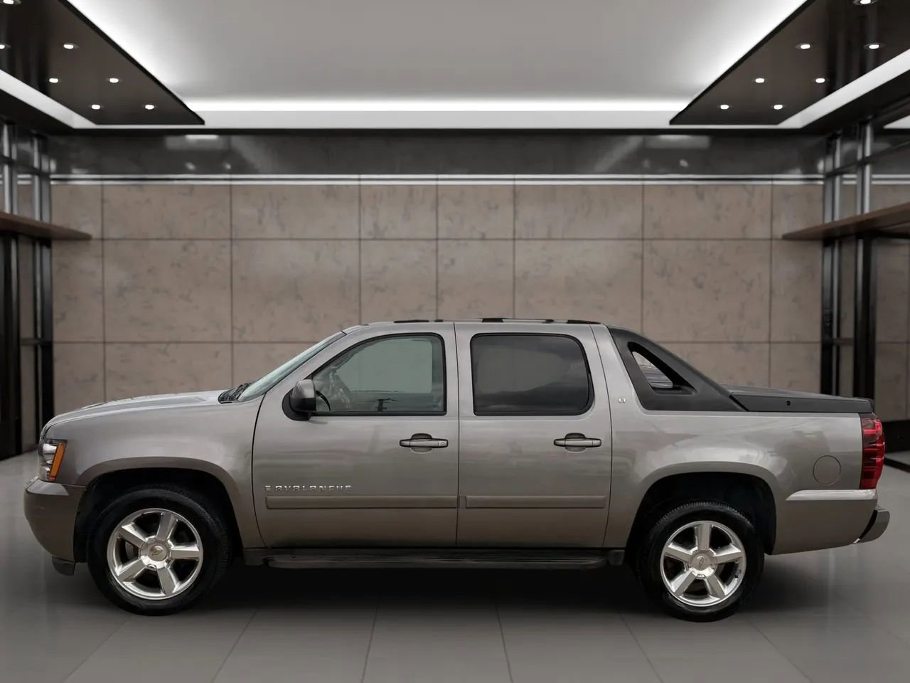 Used 2007 Chevrolet Avalanche LT w/ LT Preferred Equipment Group AWD/4WD image 7
