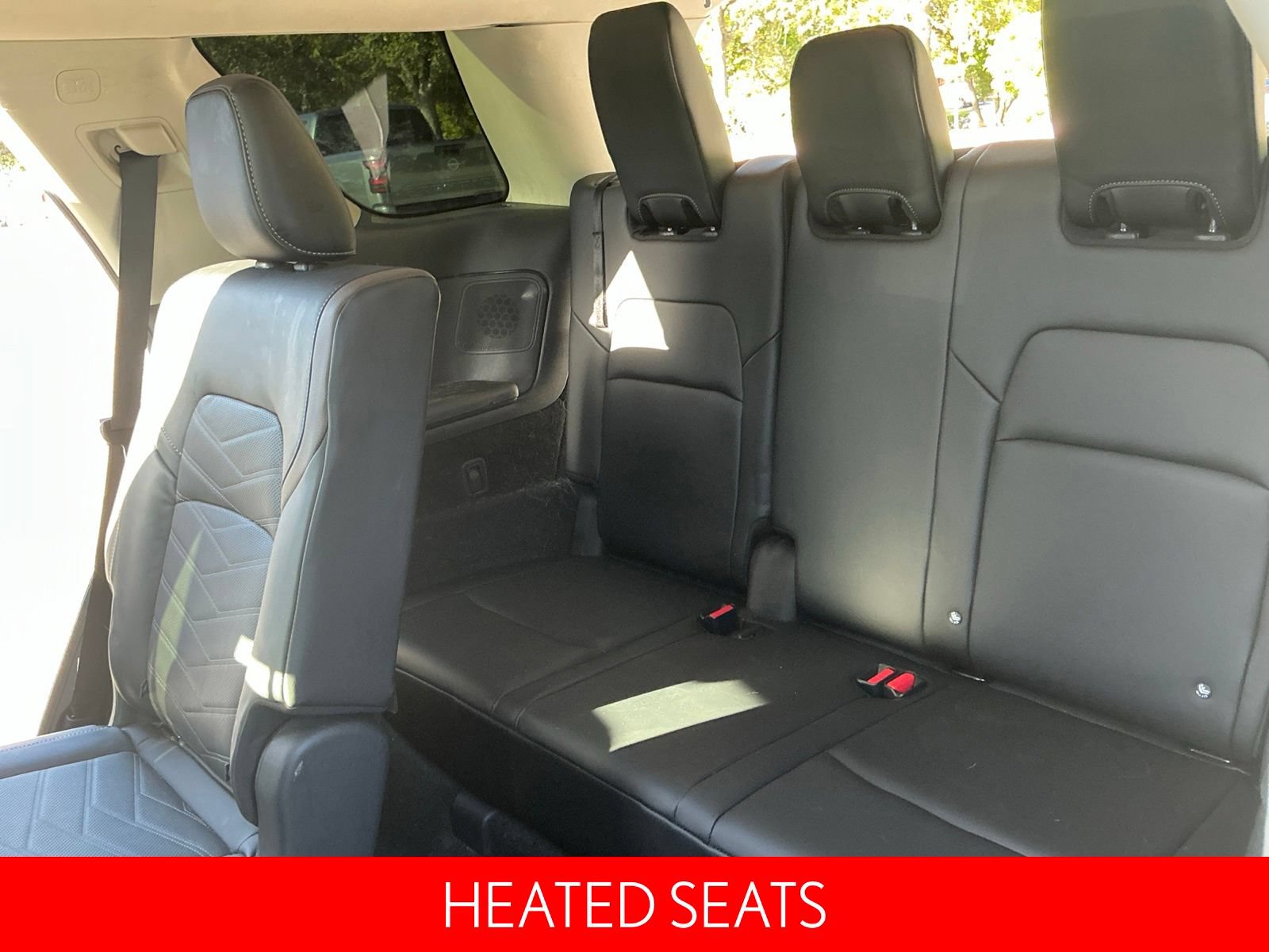Certified 2024 Nissan Pathfinder Platinum w/ Cargo Package FWD image 13
