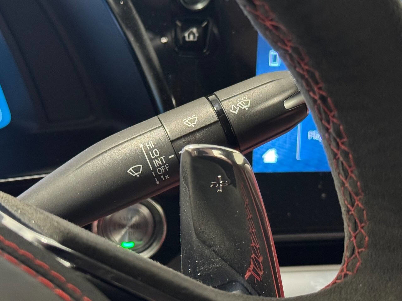 Used 2024 Chevrolet Corvette Stingray Premium Conv w/ Z51 Performance Package image 44