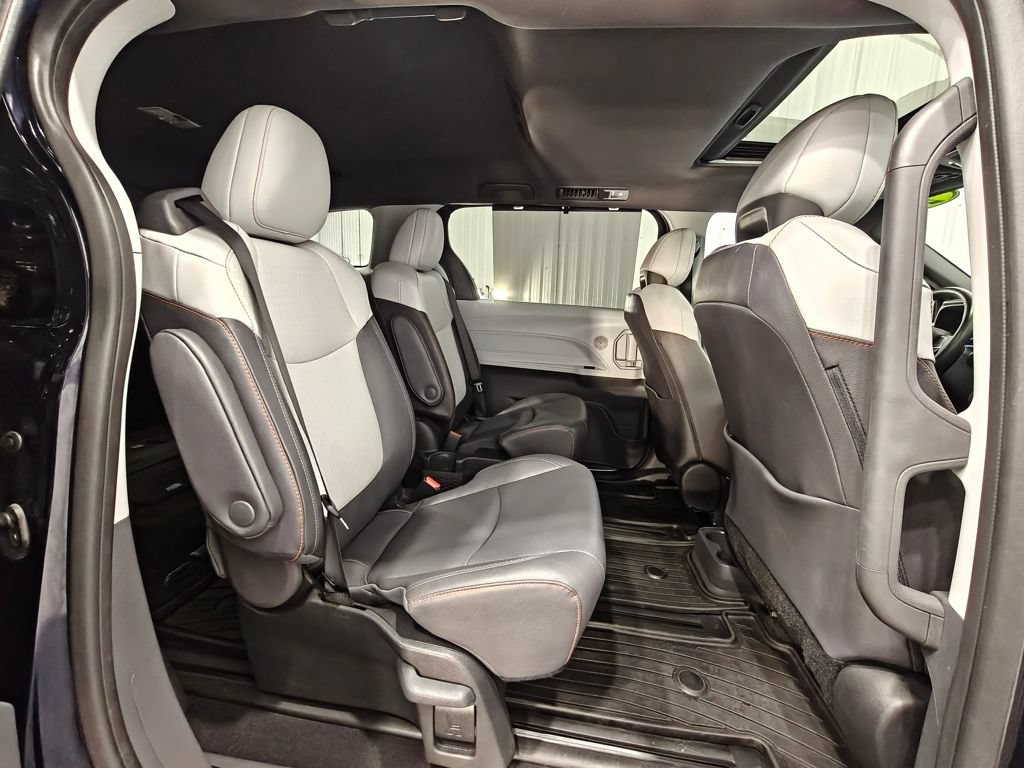 Used 2024 Toyota Sienna XSE w/ XSE Plus Package AWD/4WD image 26
