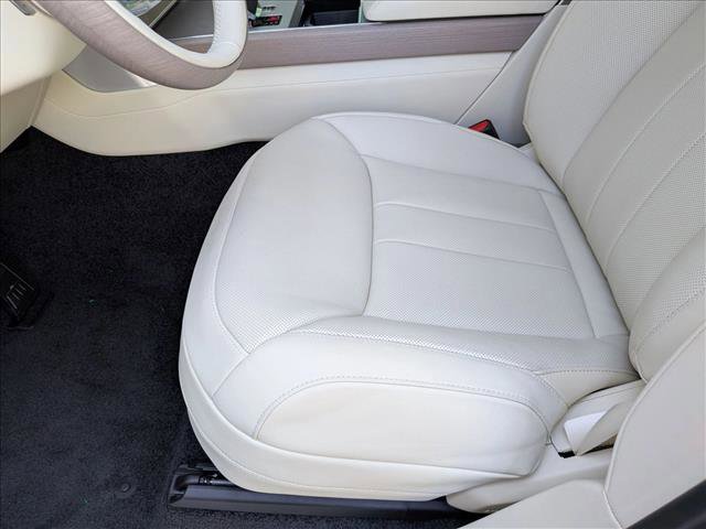 New 2026 Land Rover Range Rover SE image 4