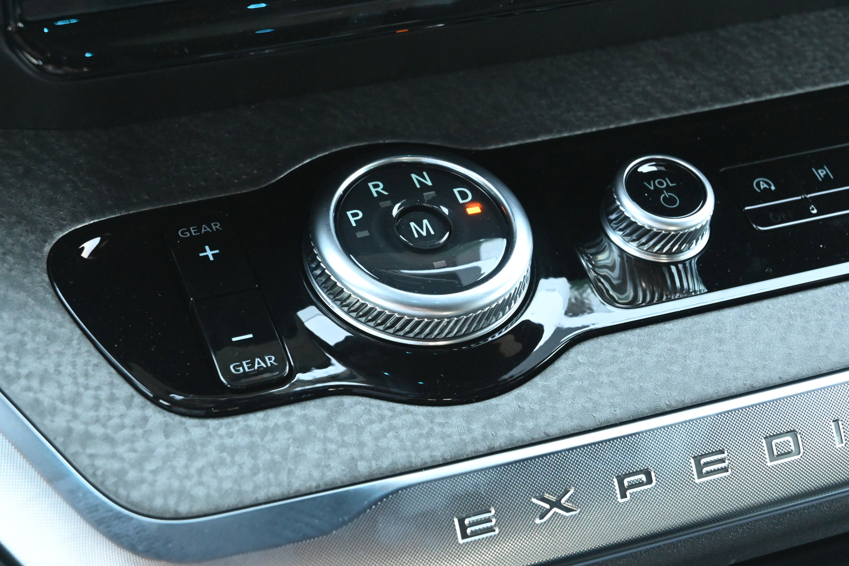 New 2026 Ford Expedition Tremor image 26