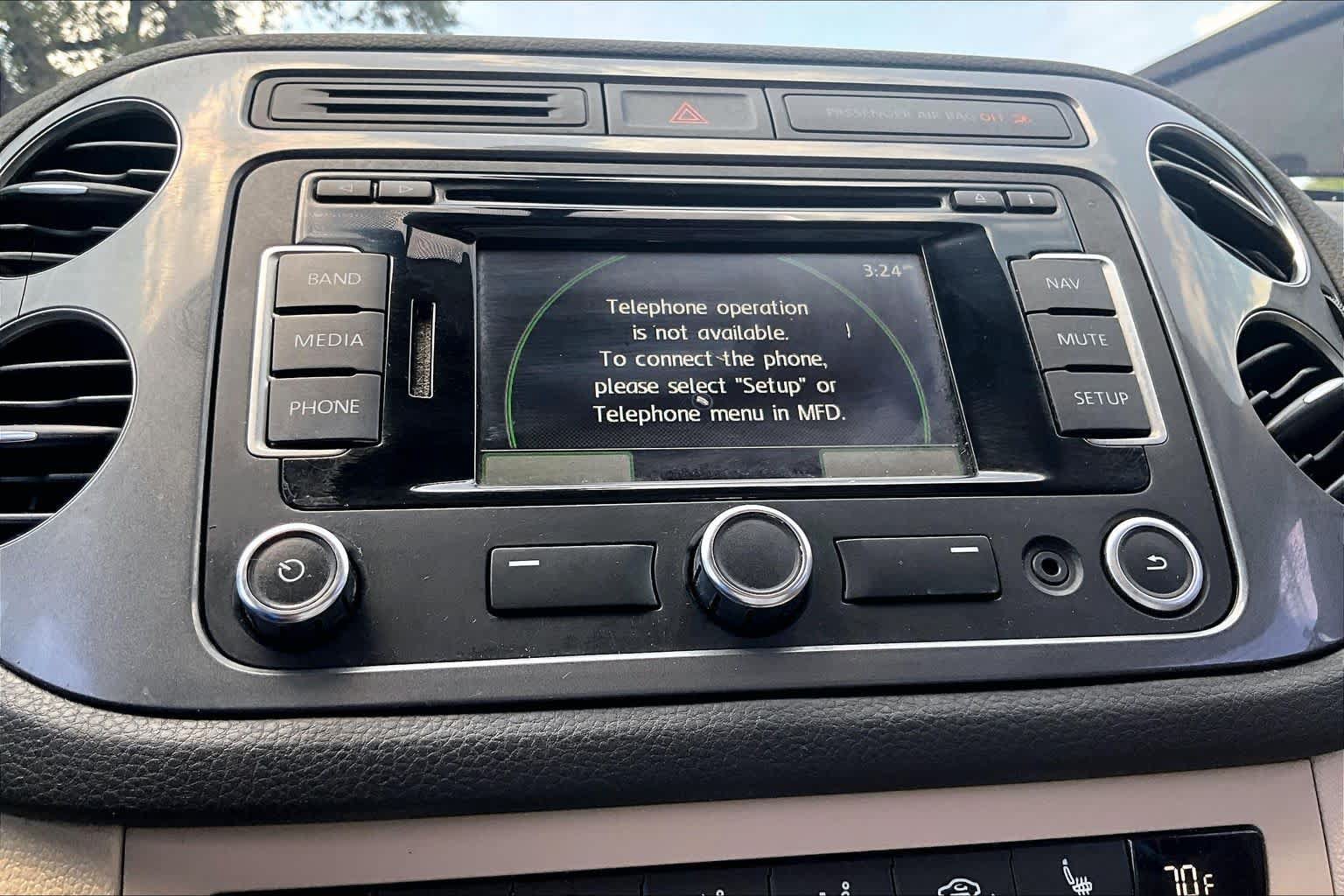 Used 2013 Volkswagen Tiguan SEL FWD image 35