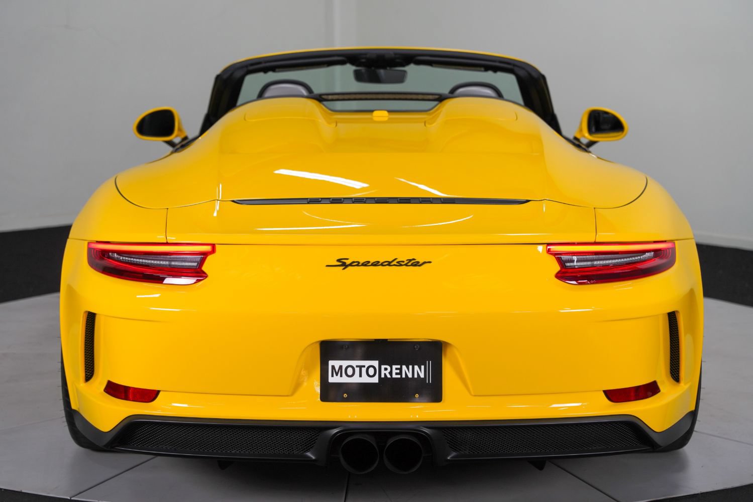 Used 2019 Porsche 911 Speedster RWD image 10