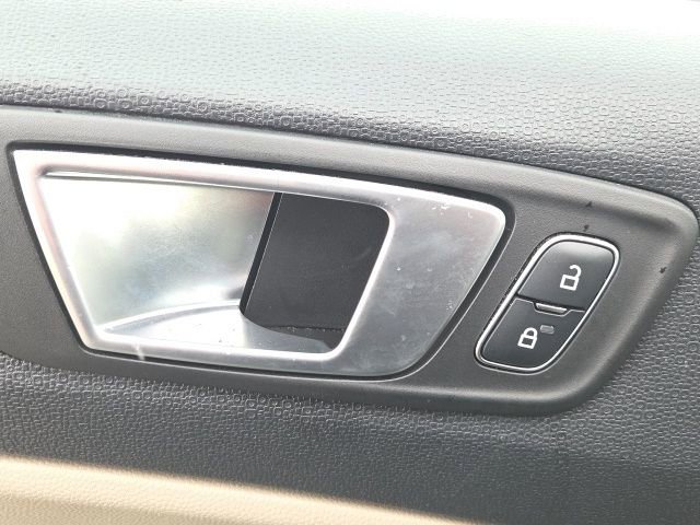 Used 2019 Ford EcoSport SE w/ SE Convenience Package image 20