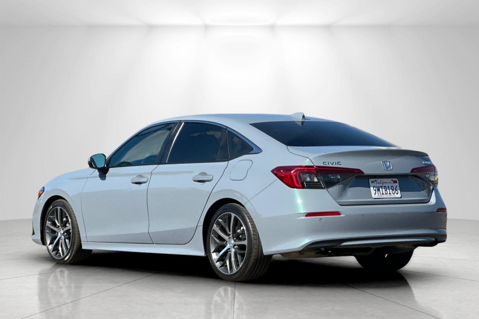 Used 2024 Honda Civic Touring image 5